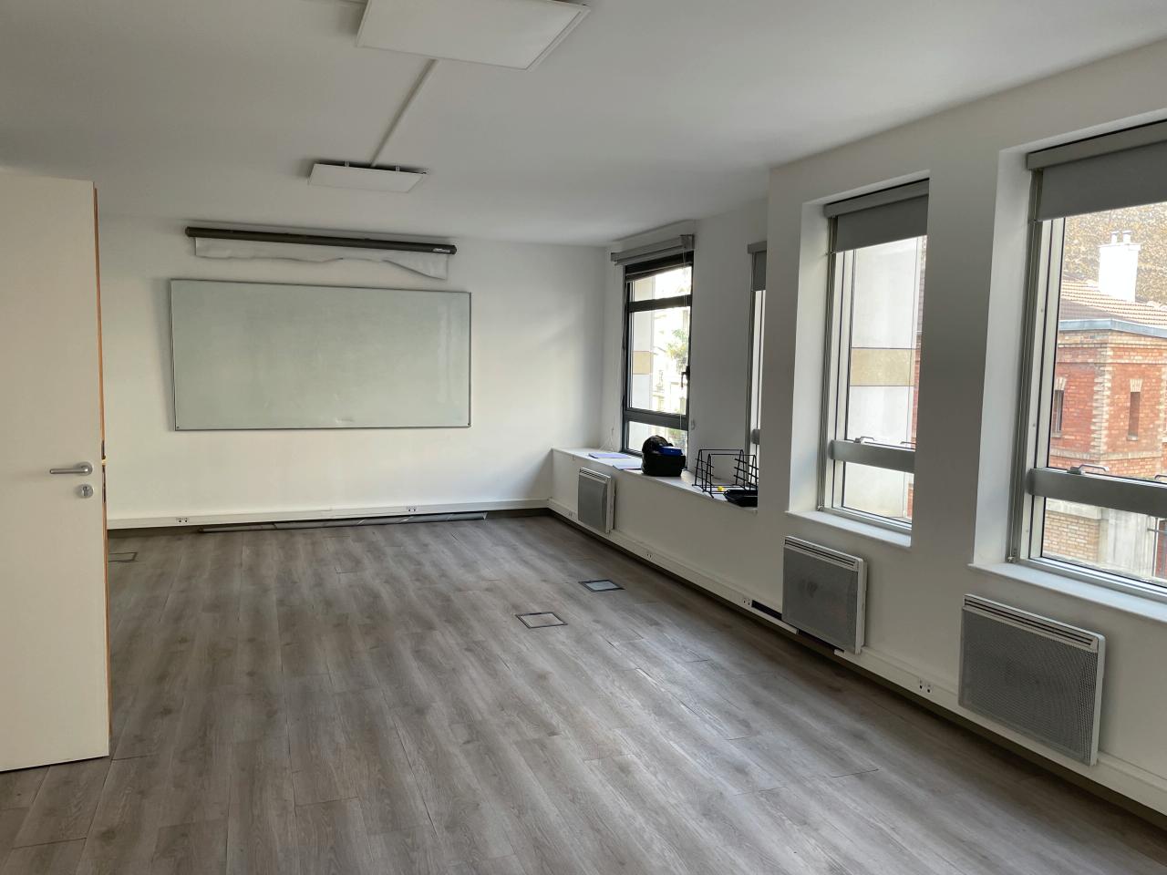 Bureau Paris 679m² Location bureau Paris OLBUR2529663 6